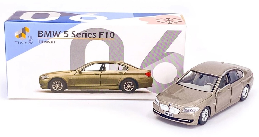 BMW 5 Series F10 Gold Tiny City TW6 - ATC64515-TW - scale 1/64 