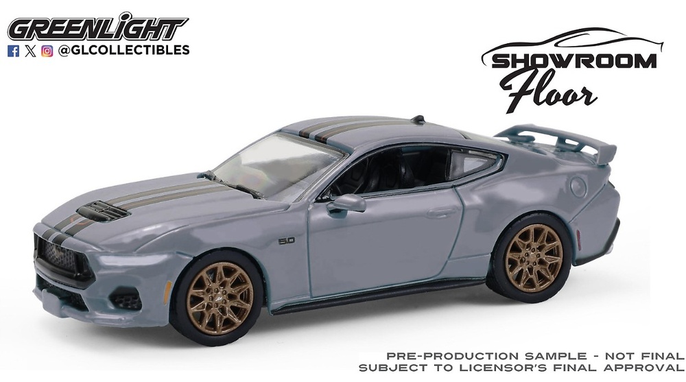 Ford Mustang GT – Dark Matter Gray – Bronze Showroom Floor Series 7 Greenlight 1/64 