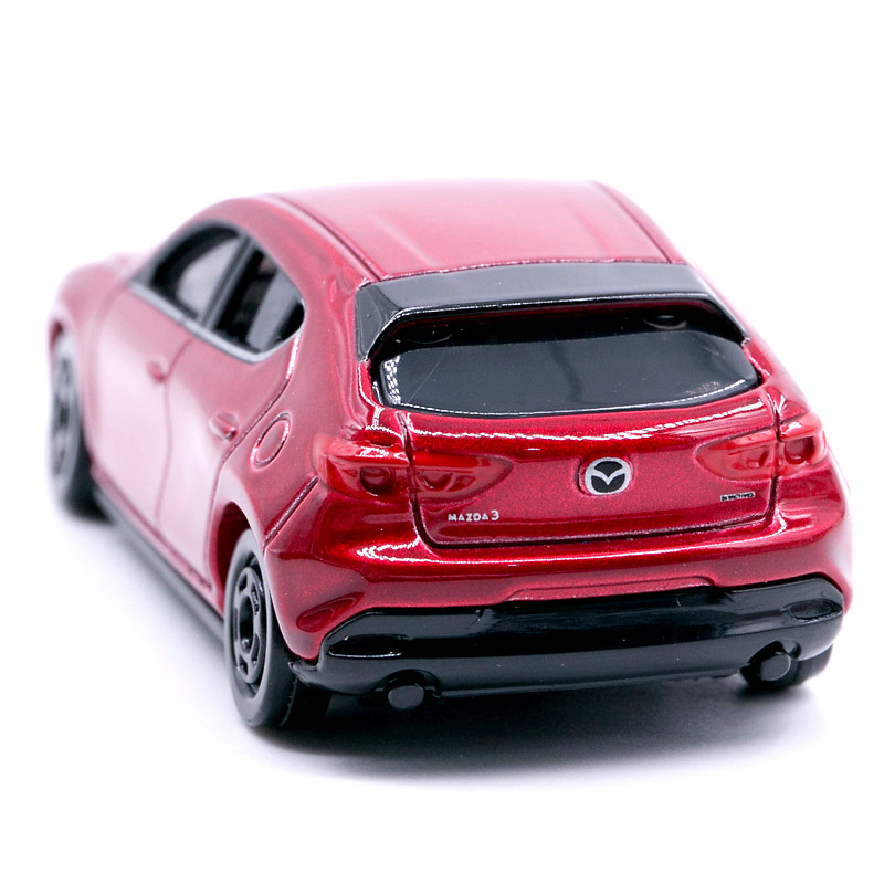 Mazda 3 TD Tomica BX046 scale 1/64 