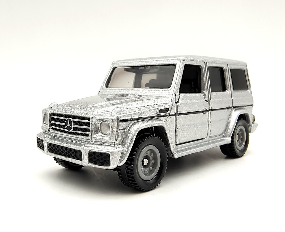 Mercedes Benz G-Class TD Tomica BX035 escala 1/64 