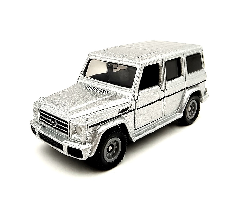 Mercedes Benz G-Class TD Tomica BX035 escala 1/64 