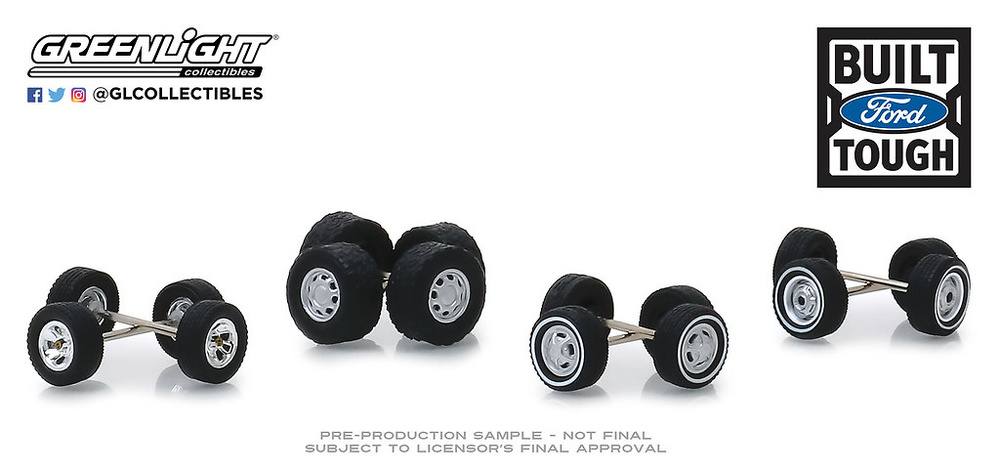 Pack of tires and wheels 
