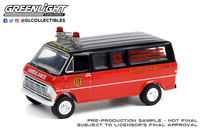  Ford Club Wagon Ambulance "Chicago" (1969) Greenlight 1:64