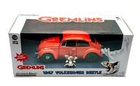 Volkswagen Beetle with "Gizmo" figure Greenmachine 1:24