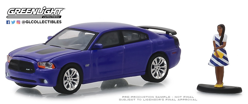 Dodge Charger Super Bee con figura de mujer (2013) Greenlight 1/64 
