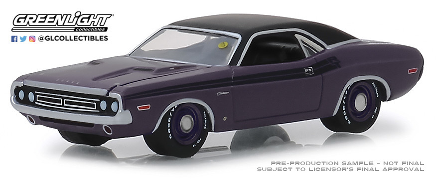 Dodge HEMI Challenger R/T Plum (1971) Greenlight 1/64 