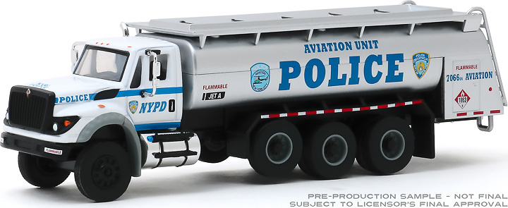 nternational WorkStar Tanker Truck - New York City Police Dept (NYPD) Greenlight 1/64 