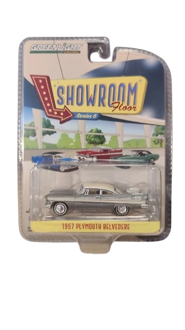 Plymouth Belvedere - Jet Black and Sand Dune Showroom Floor Series 6 Versión Especial 1/64 