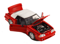 Beverly Hills Cop III (1994) - Axel Foley's 1991 Ford Mustang GT Convertible GMP 1/18