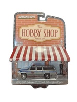 GMC Suburban 2500 – New York City Transit Police Hobby Shop Series 16 Greenlight Versión Especial 1/64