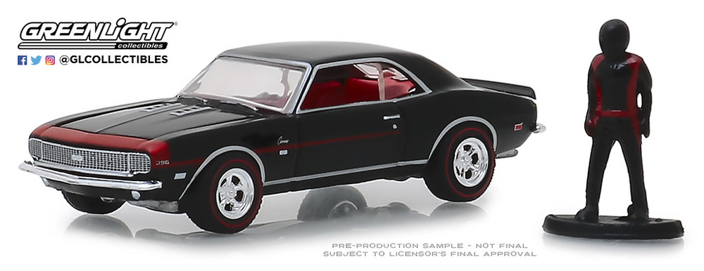 Chevrolet Camaro RS/SS with Race Car Driver (1968) Greenlight 1:64 