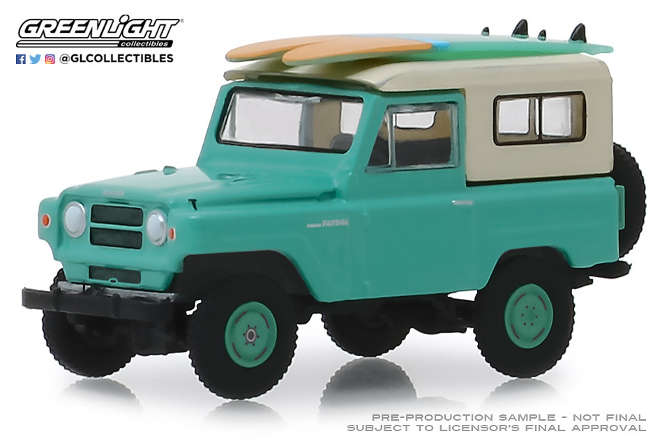 Nissan Patrol con tablas de Surf (1960) Greenlight 1/64 