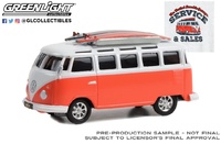 Furgoneta Volkswagen Samba con tablas de surf - Knuckle Garage Series 2 Greenlight 1/64